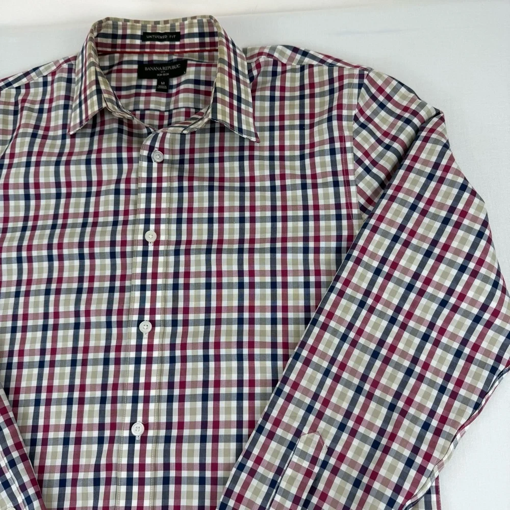 Banana Republic Untucked Fit Non-Iron, Slim Fit M Red/White/Blue Button-up Shirt